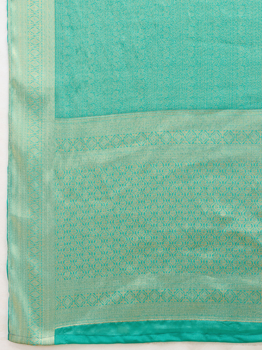 Green Silk Blend Solid Saree With Zari Border & Unstitched Blouse Featured In Mirzapur