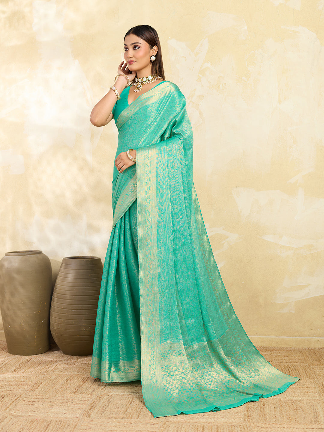 Green Silk Blend Solid Saree With Zari Border & Unstitched Blouse Featured In Mirzapur