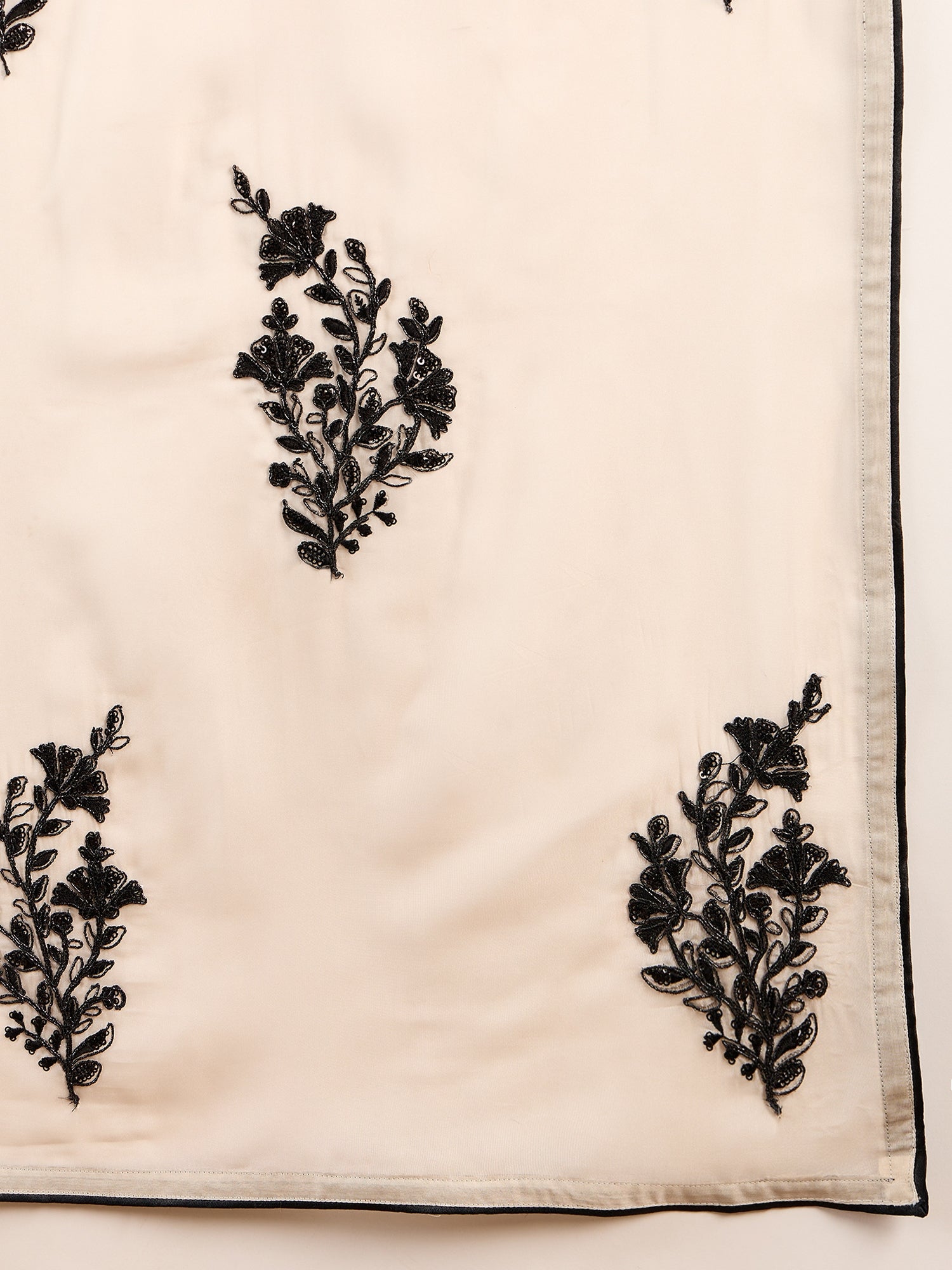 Off-White Organza Coding Embroidery Saree with Unstitched Fancy Blouse