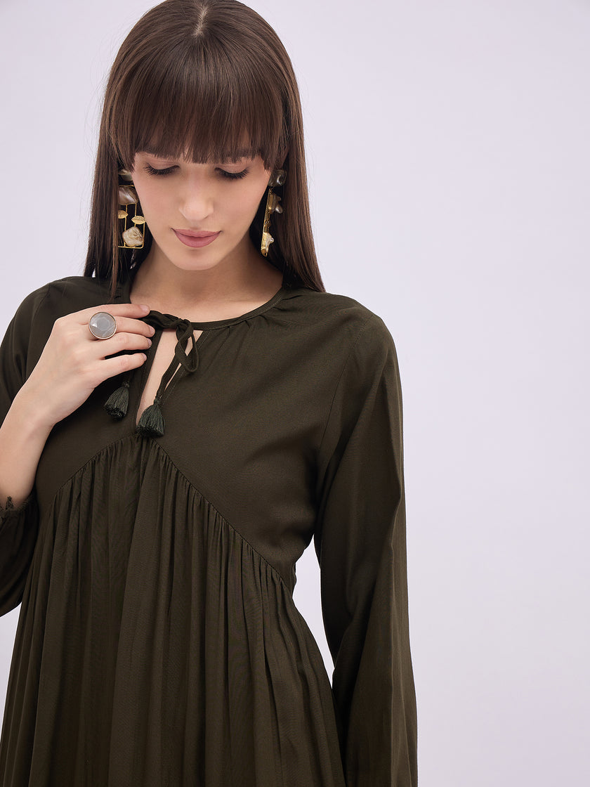 Olive Green BLENDED Solid Regular Sleeves Solid Dress
