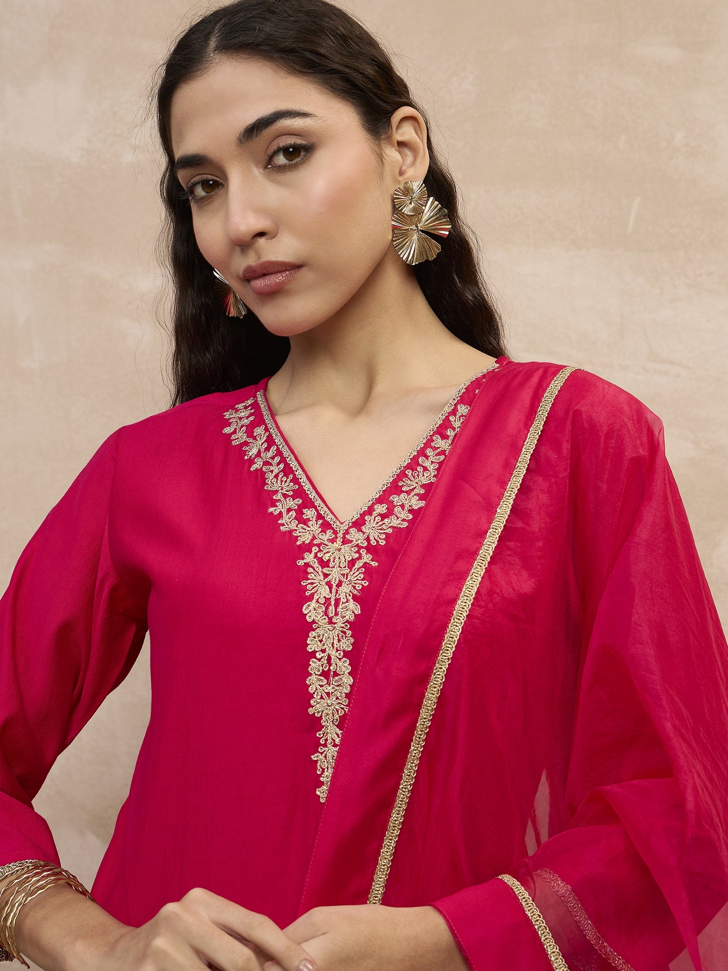 Magenta  Chinon Embroideried Straight Kurta Trouser